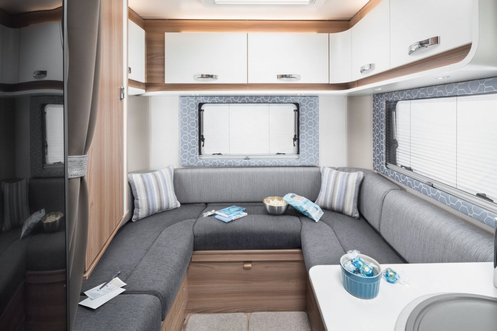 Motorhome hire Northwich Swift Escape 685
