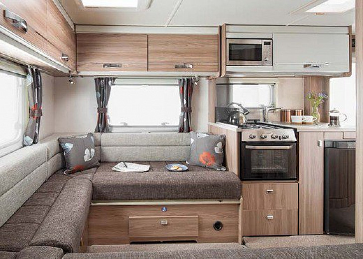 Motorhome hire Northwich SWIFT ESCAPE 664