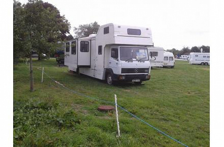 Mercedes Benz 814D hire Wincanton