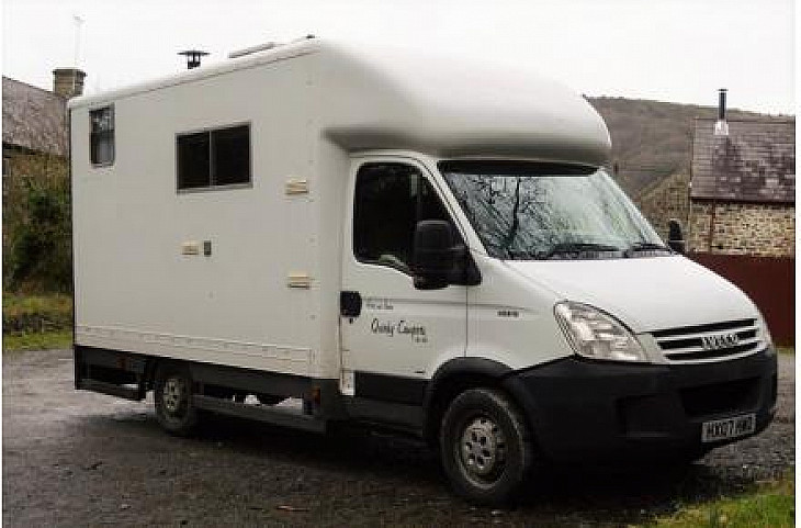 Iveco Luna the Daily hire Llanybydder