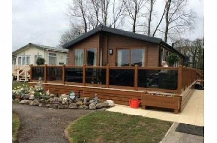 Willerby Boston Series 5 hire Tenby