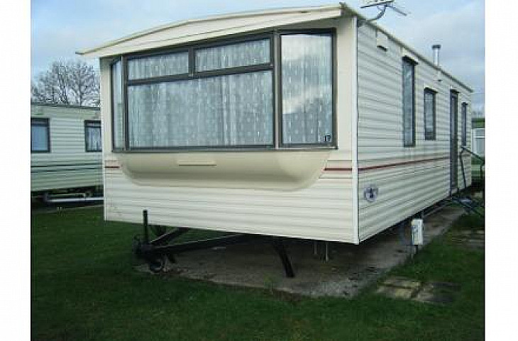 2 Bed Silver Caravan hire Langport