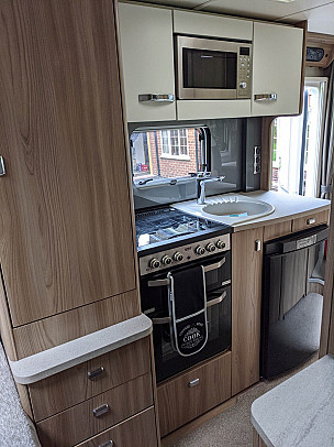 Motorhome hire Ravenshead