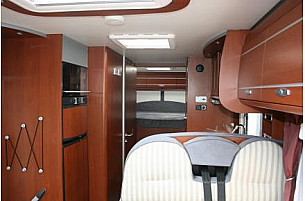 Motorhome hire Ossen