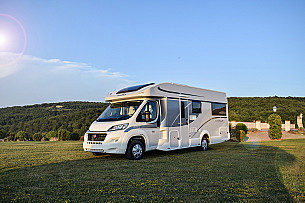 Roller Team 747 Motorhome  for hire in  Exeter