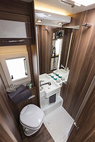 Motorhome hire Merrylees Road, Thornton