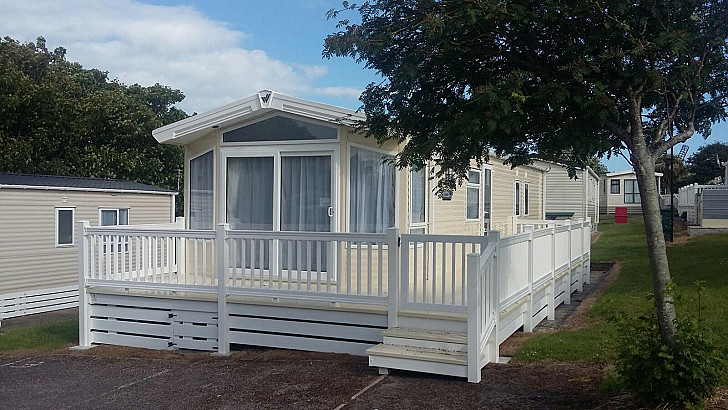 Willerby Aspen hire Milford on Sea