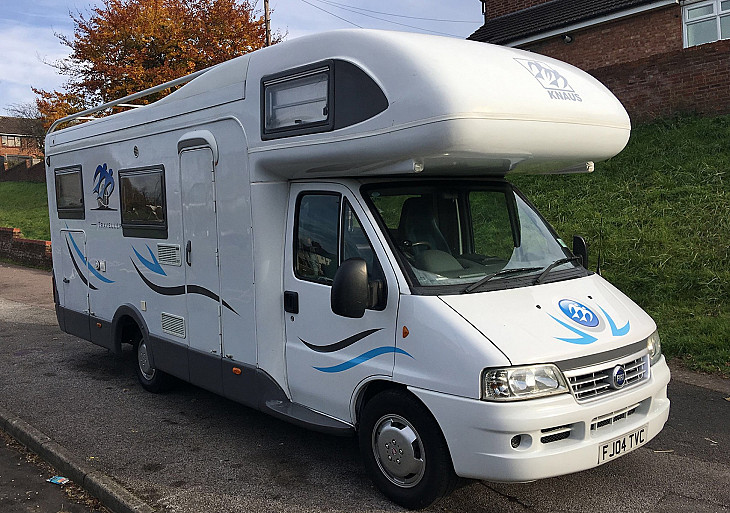 Knaus Traveller 708G  hire Hemel Hempstead