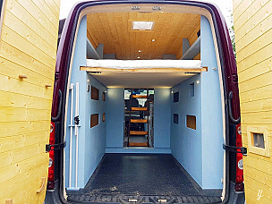 Campervan hire HX27DX