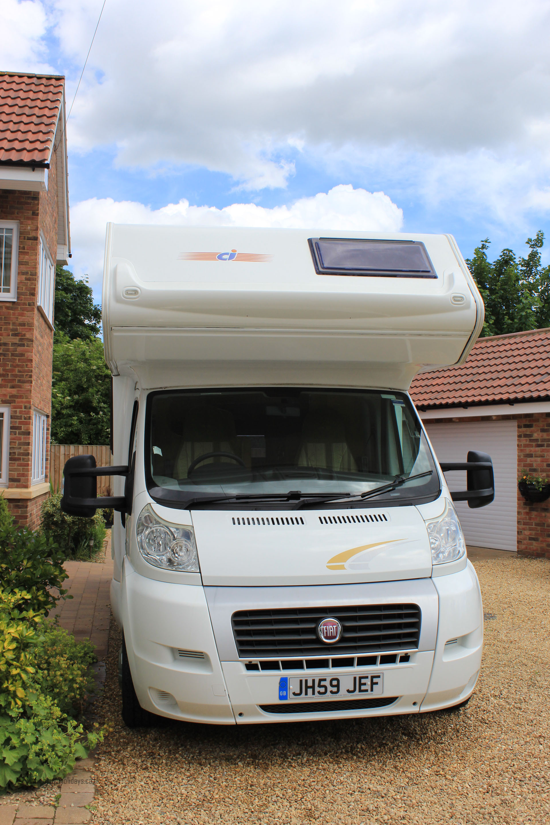 Motorhome hire Peterborough CI Carioca 656