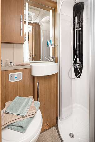 Motorhome hire STRATHAVEN