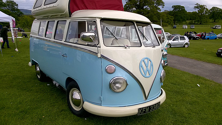 Volkswagen  T2 Splitscreen Campervan  hire Gwynfryn