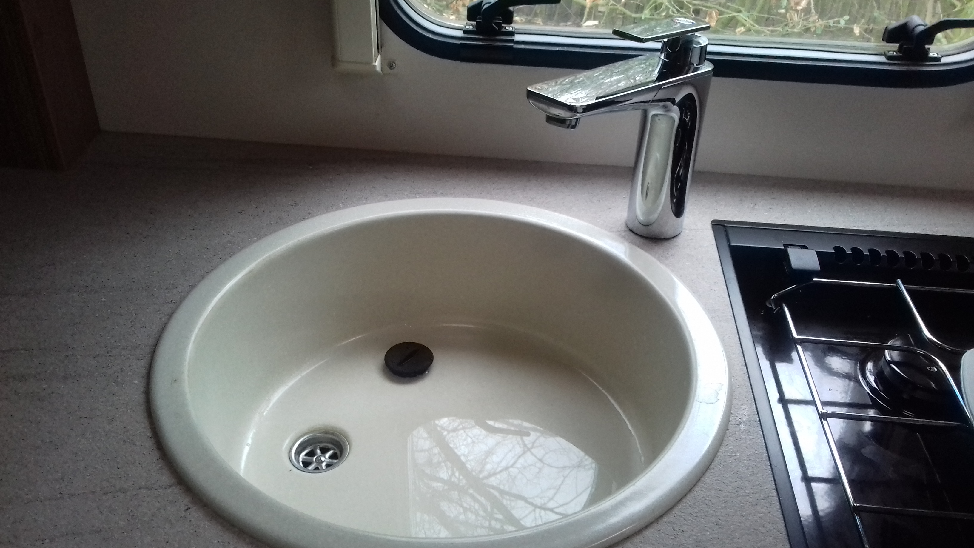 Motorhome hire GRANTHAM Swift Escape 644