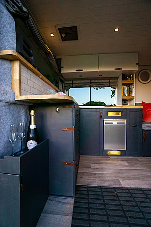 Campervan hire Melbourn 