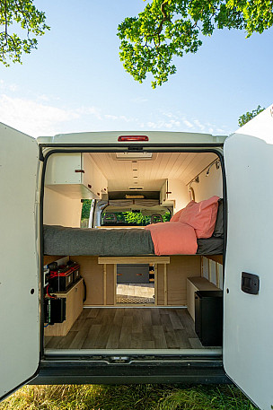 Campervan hire Melbourn 