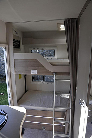 Motorhome hire Foelgastell