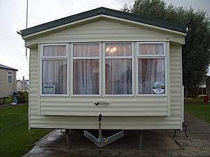 Static Caravan hire Hopton-on-Sea