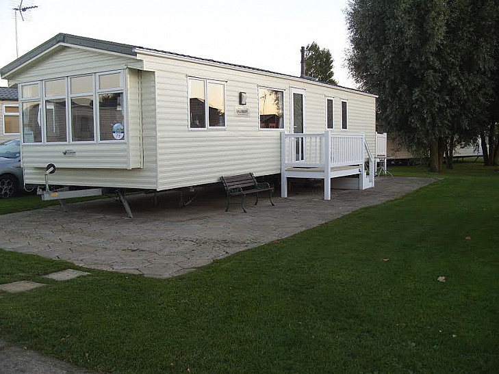 Willerby Salisbury hire Hopton-on-Sea