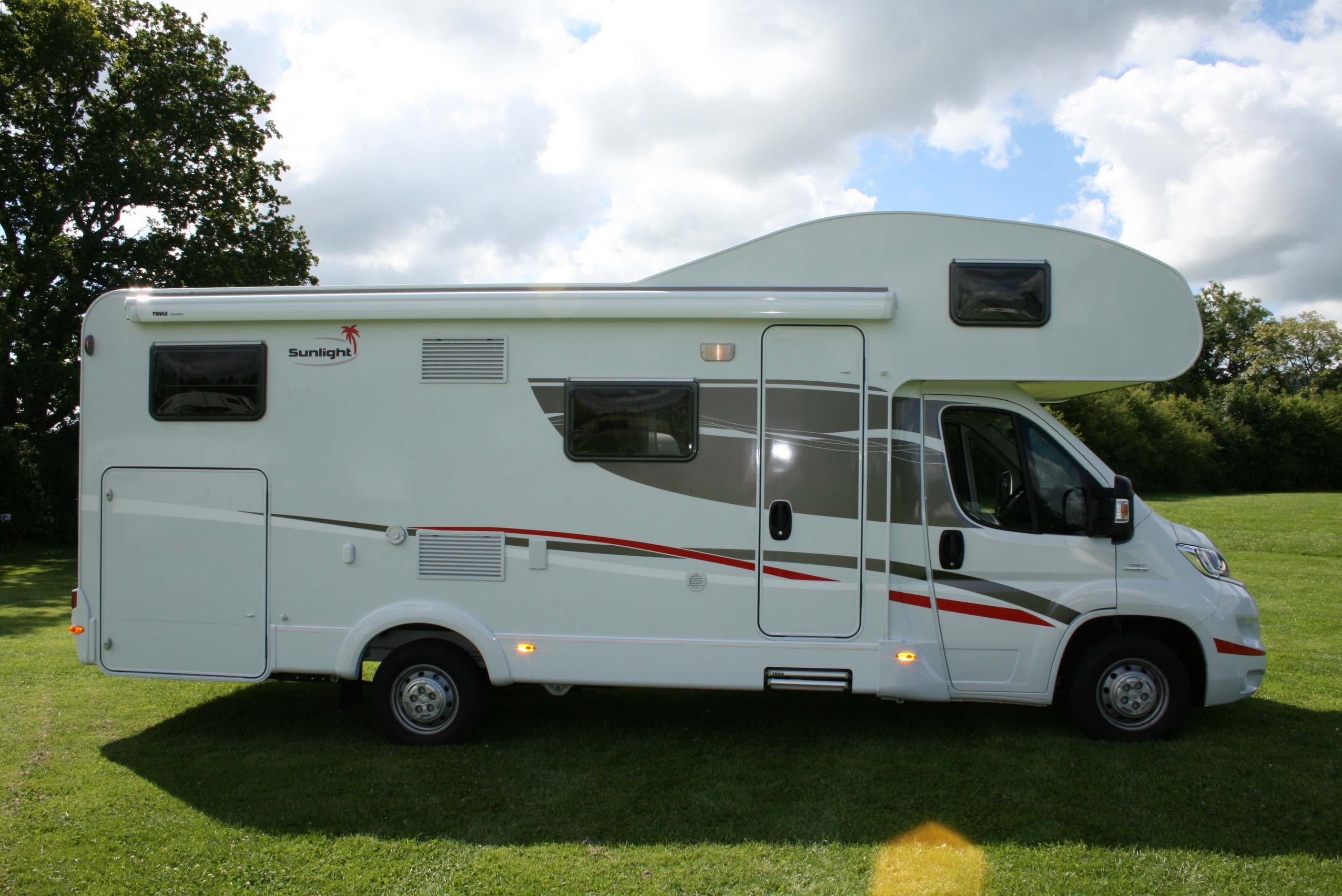 Motorhome hire Bristol SunLight Motorhome A70 6 Berth