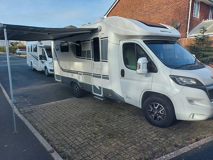 Peugeot Boxer Giottiline T43 hire Plymouth