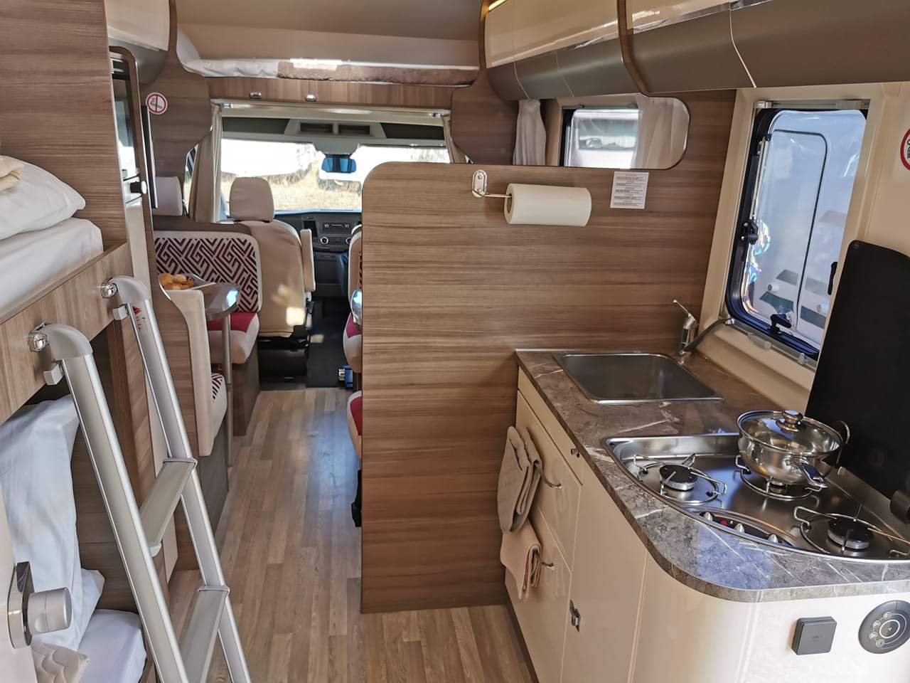 Motorhome hire Broxburn Ford Rimor Evo sound