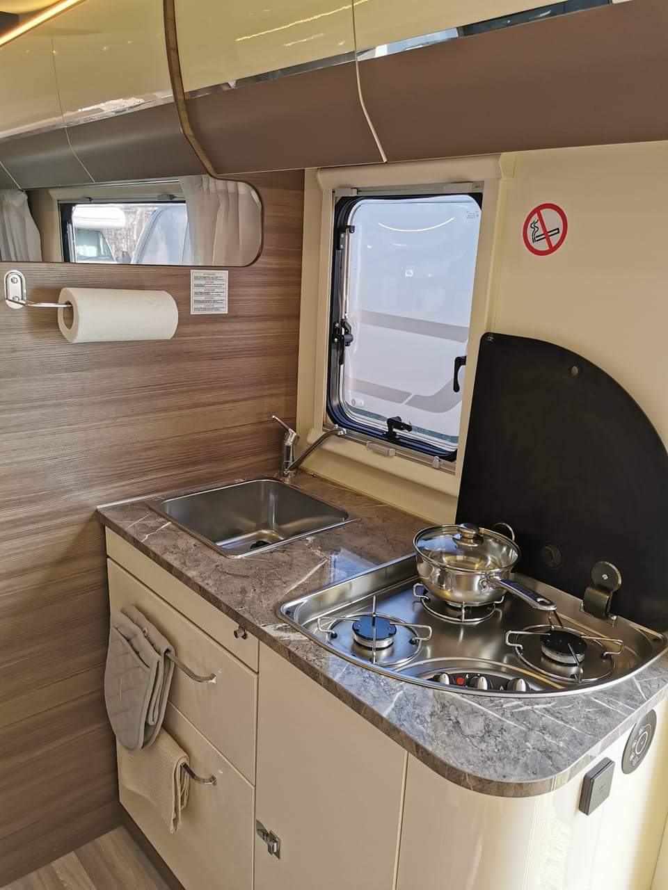 Motorhome Rental Broxburn at Oswaldo Billings blog