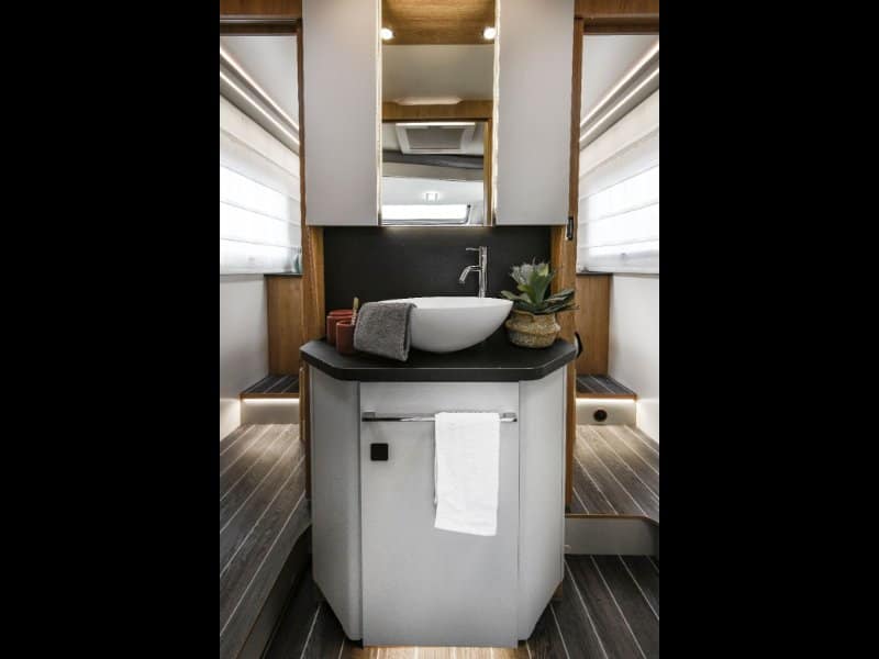 Motorhome hire Coalville Roller Team TLine 740 Auto Lillie