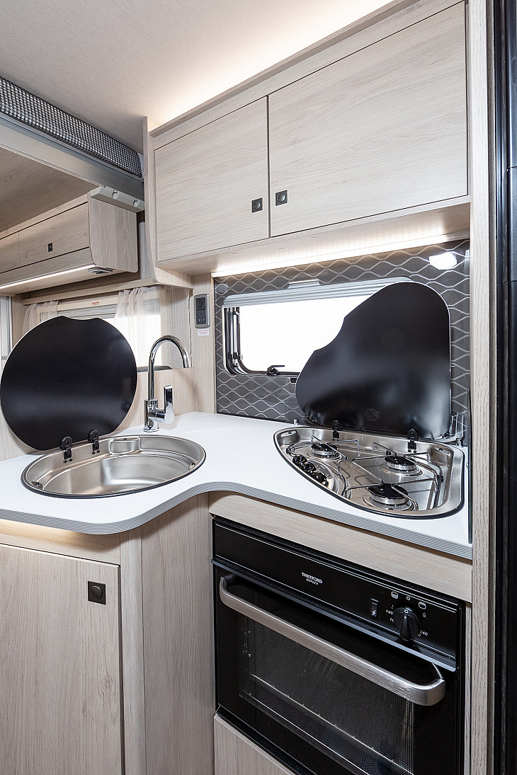 Motorhome hire Tiffield AutoTrail Tribute F72 (2021 Model) F72