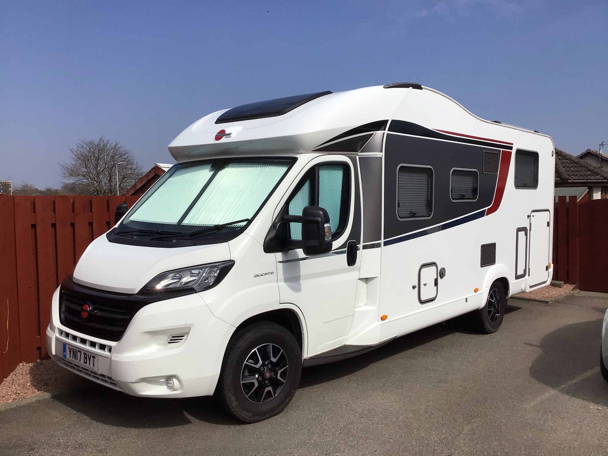 Motorhome hire Inverurie Burstner Iexo time 726G
