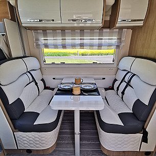 Motorhome hire Whitecairns