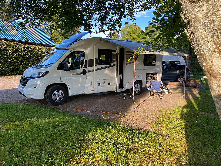 Bessacarr 454 hire Ravenshead