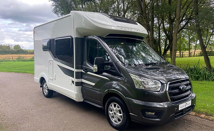 Auto-Trail F60 hire Brackley