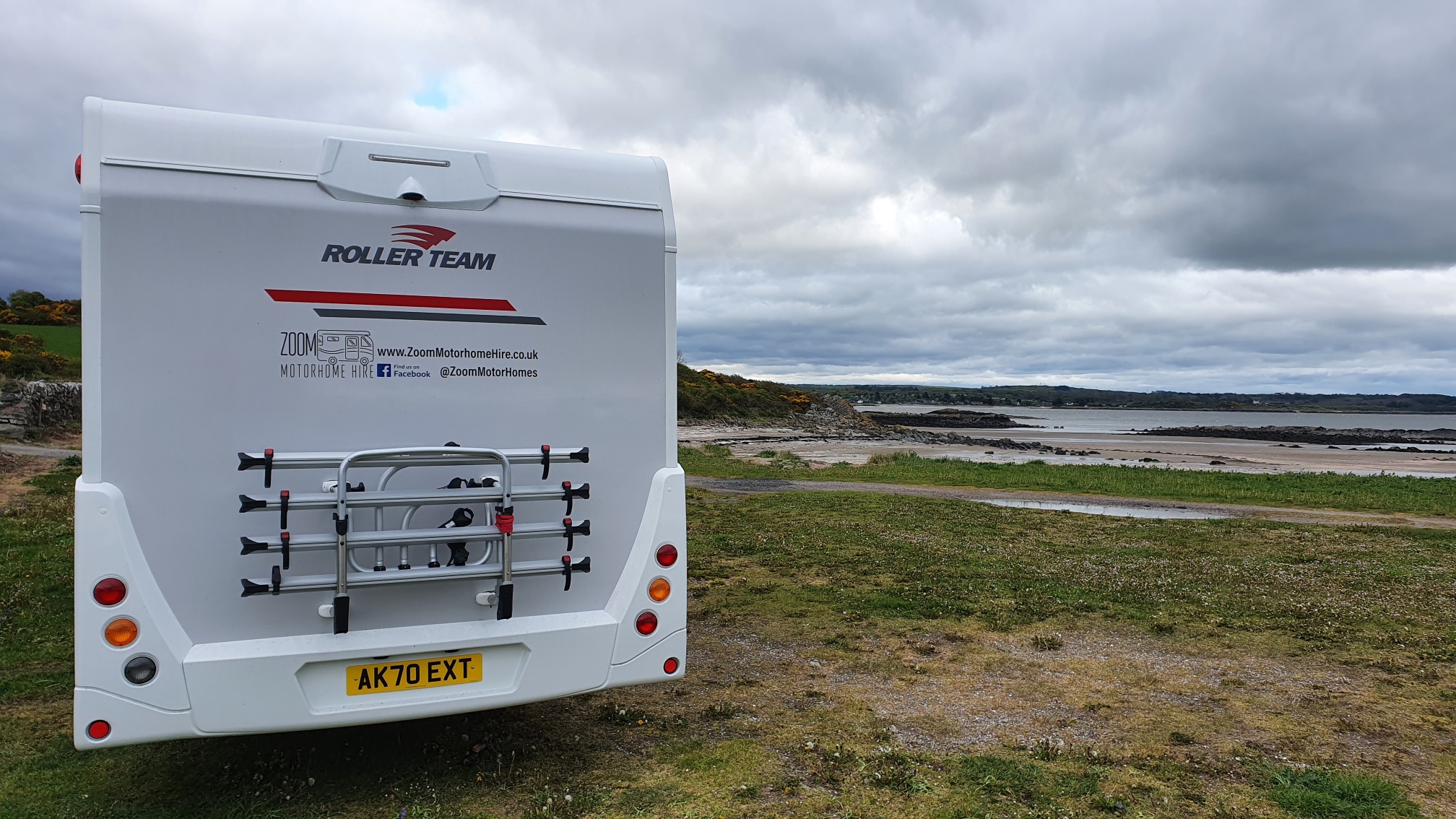 Motorhome hire Peebles "Doris" Roller Team Zefiro 696