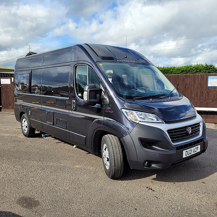 Auto-Trail Expedition 66 Expedition 66 hire Tiffield
