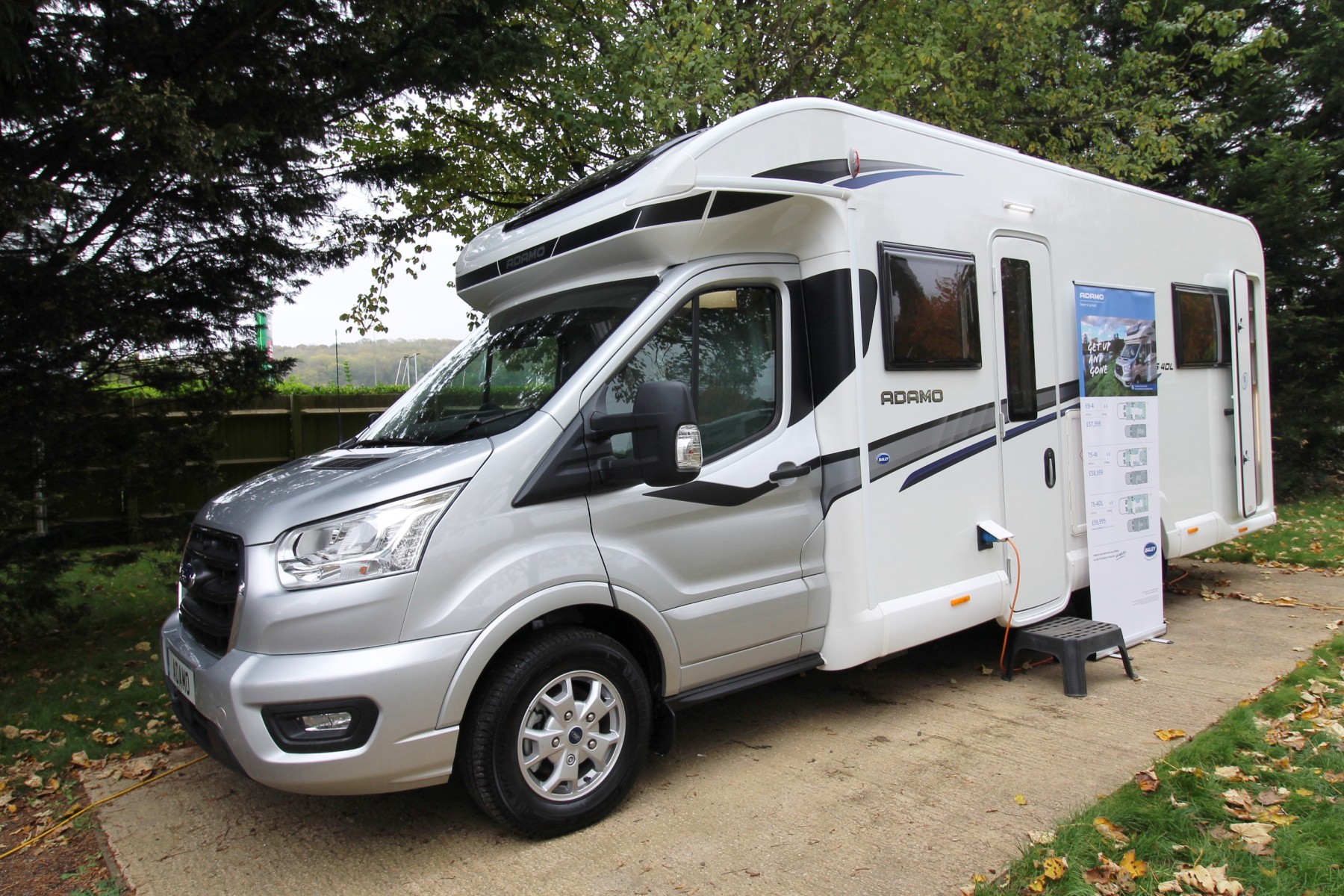 Motorhome hire Chippenham Bailey Adamo 694