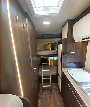 Motorhome hire Waltham Chase