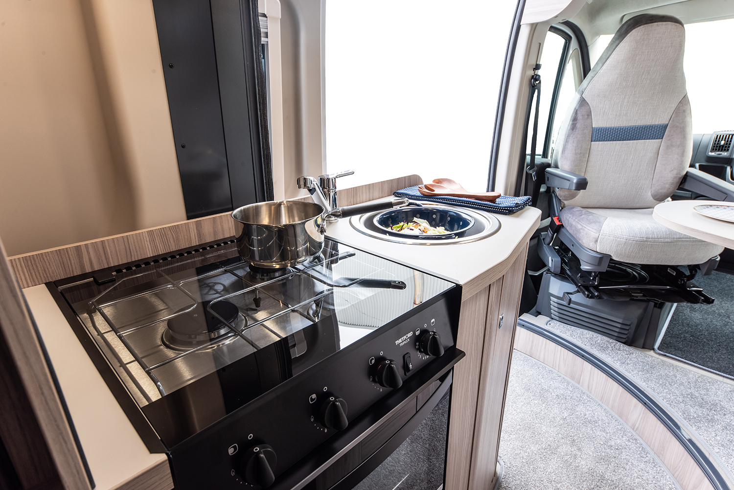 Campervan hire Coalville Elddis Camper Auto quest CV40 Woody