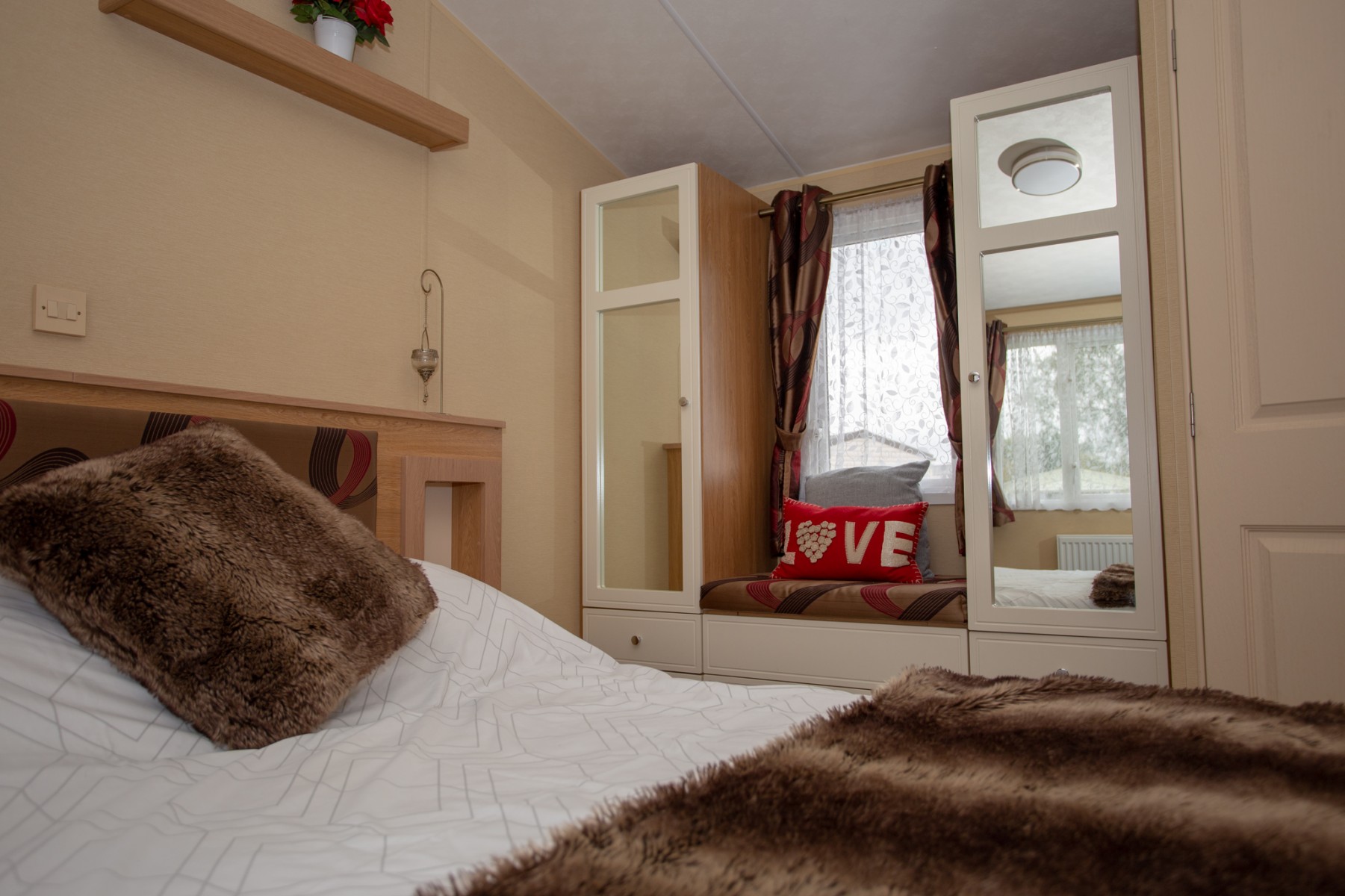 Static Caravan hire South Cerney Bluebird Seville