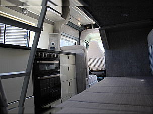 Motorhome hire Lower Broadheath