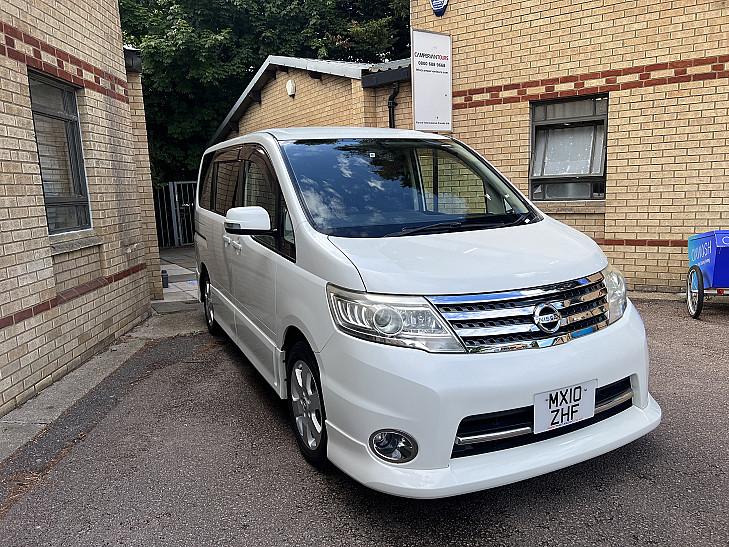 Nissan Serena Automatic hire Cambridge