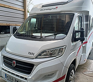 Sunlight Sunlight T69L Motorhome  for hire in  banbridge