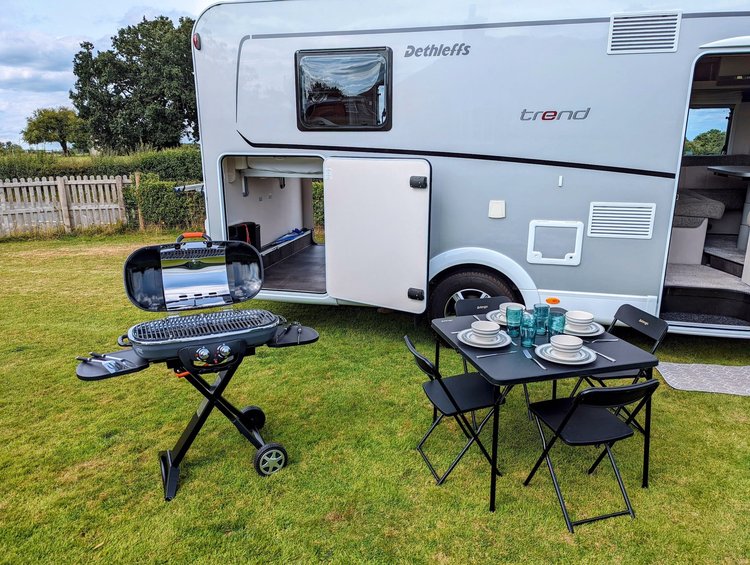 Motorhome hire Wem Dethleffs Trend T7057DBM