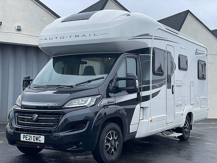 Auto Trail Imala 736 hire Chippenham