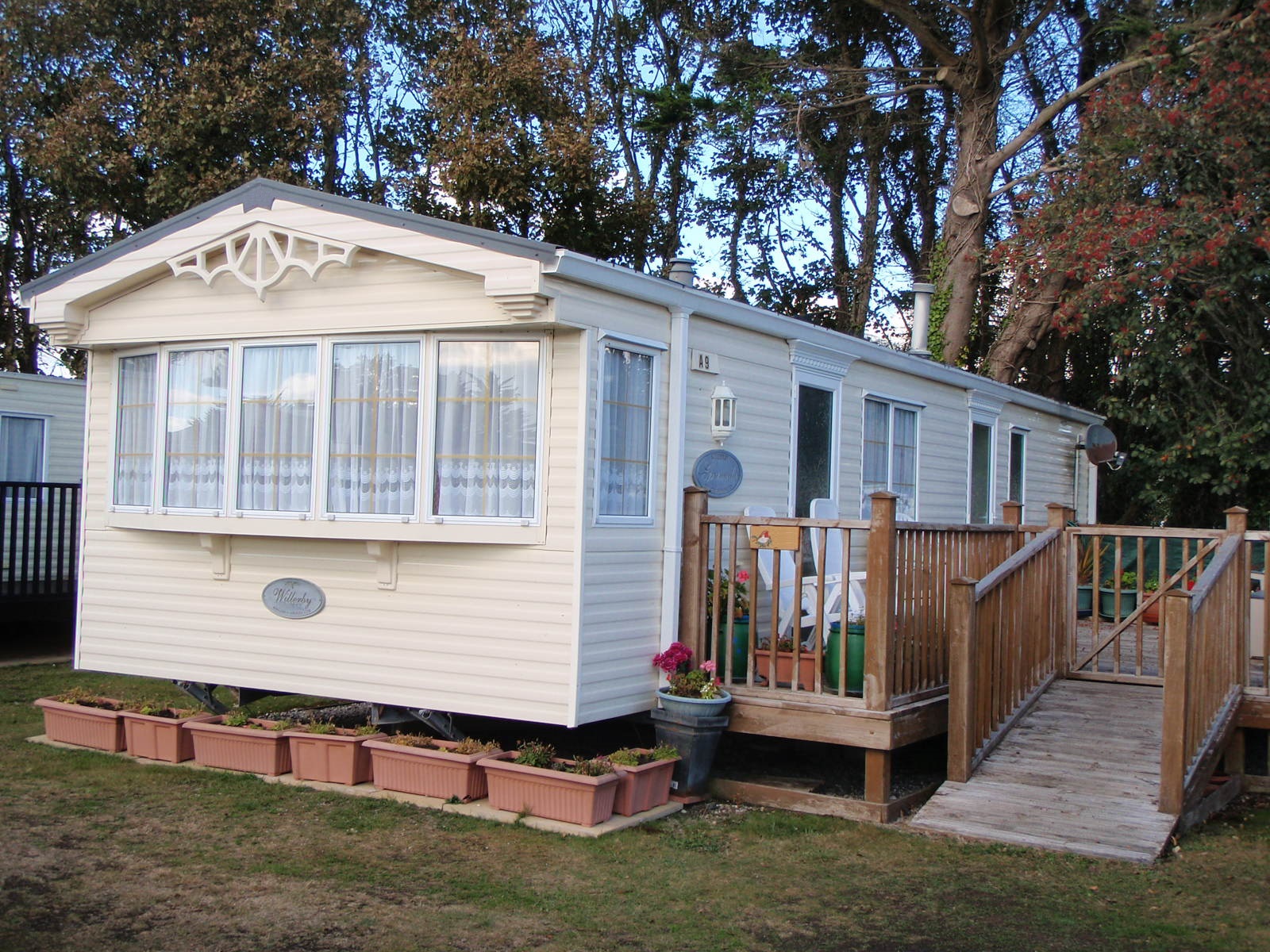 4 Star 4 Berth Caravan Static Caravan  for hire in  Par