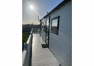 Meadows 14 Static Caravan  for hire in  Tunstall