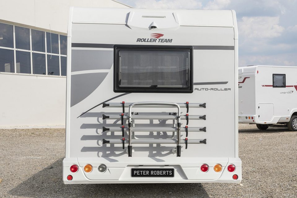 Motorhome hire Chippenham Roller Team Auto Roller 747
