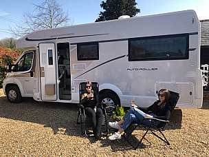 RollerTeam AutoRoller 747 Motorhome  for hire in  Canterbury