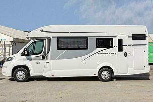 Roller Team  Auto Roller 707 Motorhome  for hire in  Chippenham