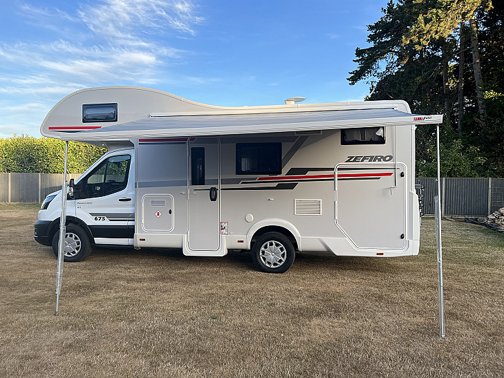 Motorhome hire Norwich Rollerteam Zefiro 675 Ford Manual
