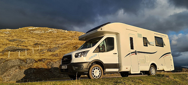 HIRE Junior 🧢 | 4 Berth | Auto | Zefiro 696 | 🐶✔ | GO Forth! Motorhome Hire hire Cowdenbeath